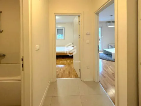 Rent, one bedroom apartment, 45m², Pobrežje, Podgorica - image 8