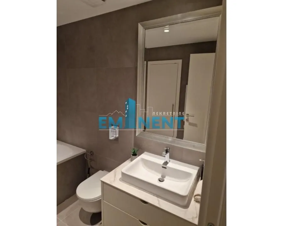Rent, four bedroom apartment, 109m², Savski Venac, Beograd