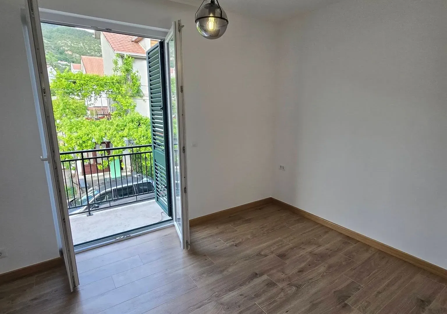 Rent, one bedroom apartment, 46m², Tivat, Crna Gora