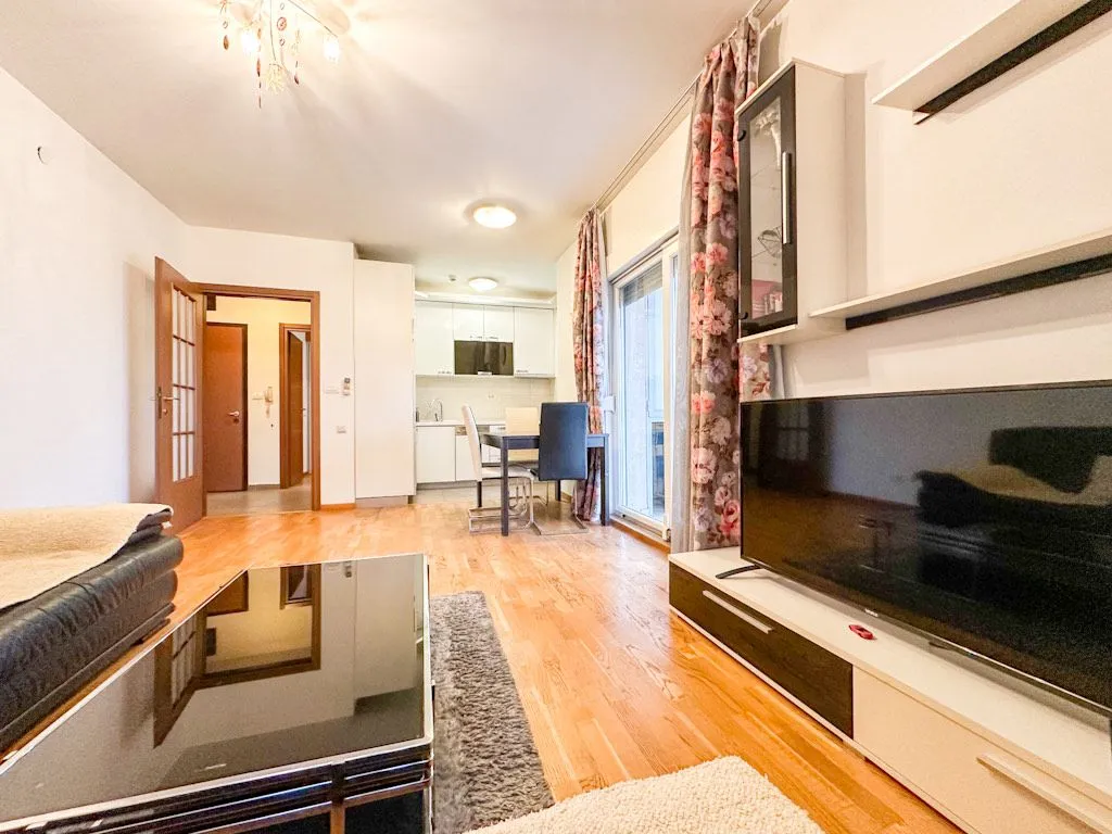Rent, two bedroom apartment, 64m², City Kvart, Podgorica