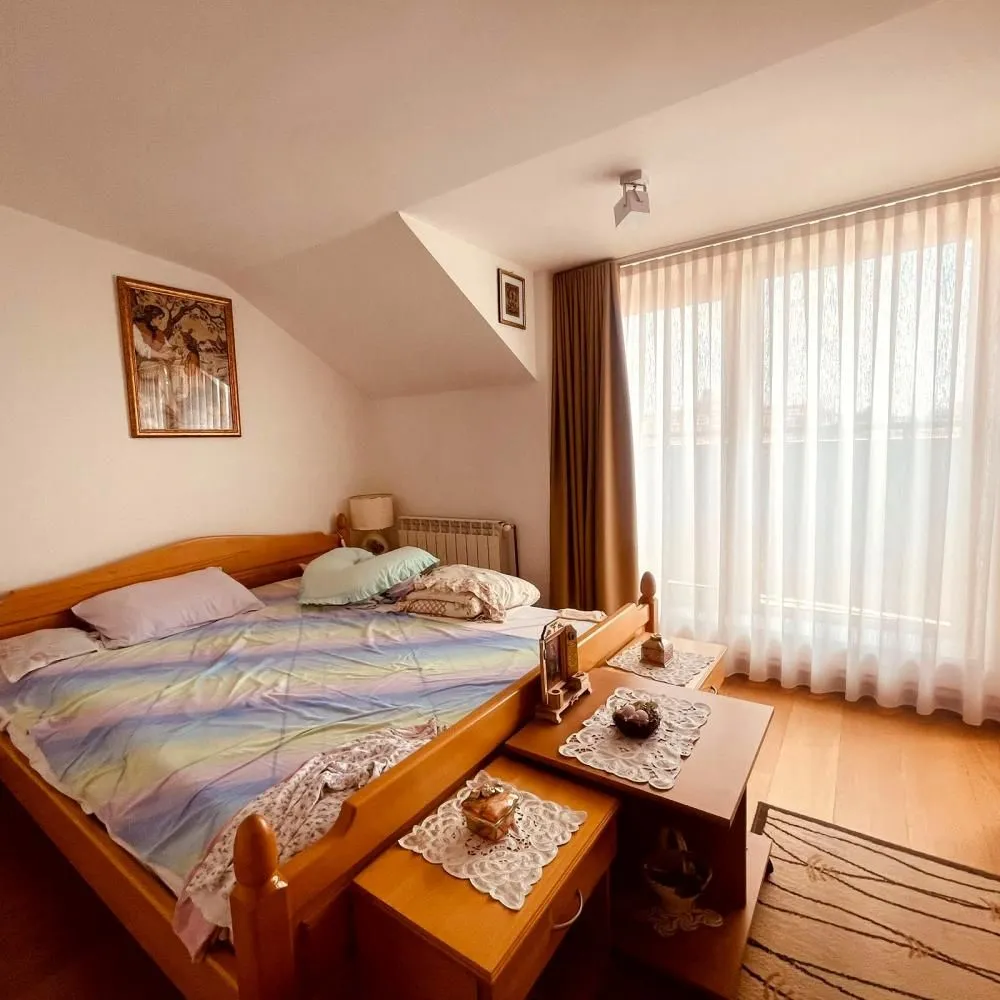 Sale, four bedroom apartment, 137m², Vračar Hram, Vračar Sve Podlokacije