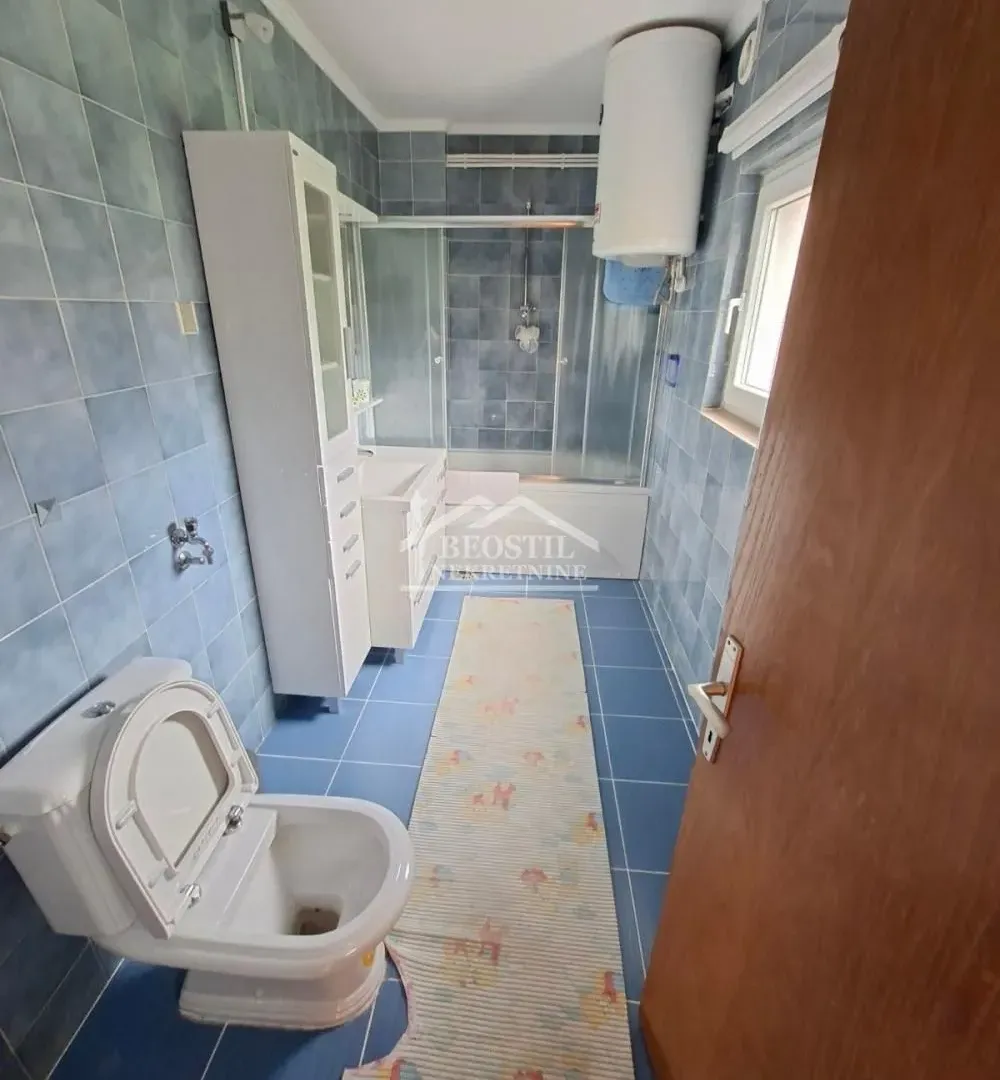 Prodaja, kuća, 267m², Jugovo, Smederevo