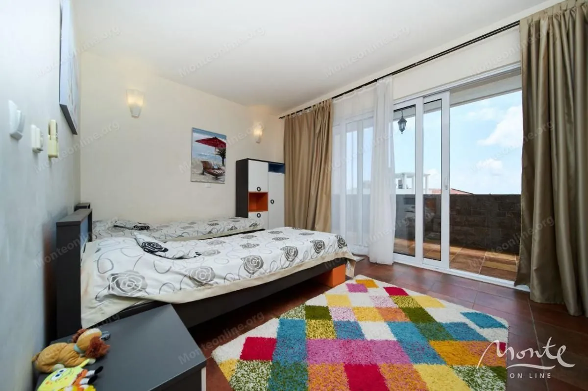 Sale, house, 495m², Bečići, Budva