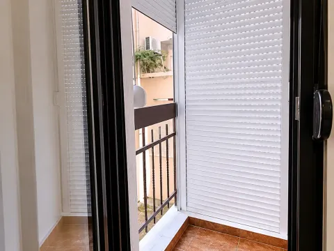 Rent, two bedroom apartment, 52m², Dubovica, Budva - image 12