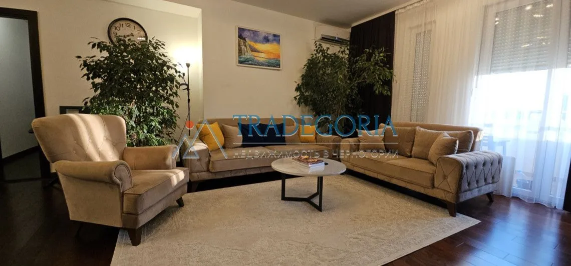Prodaja, trosoban stan, 151m², Bar, Crna Gora