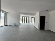 Izdavanje, poslovni prostor, 550m², Medijana, Niš - image 10