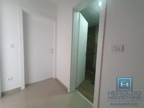 Rent, one bedroom apartment, 44m², Centar, Jagodina - image 11
