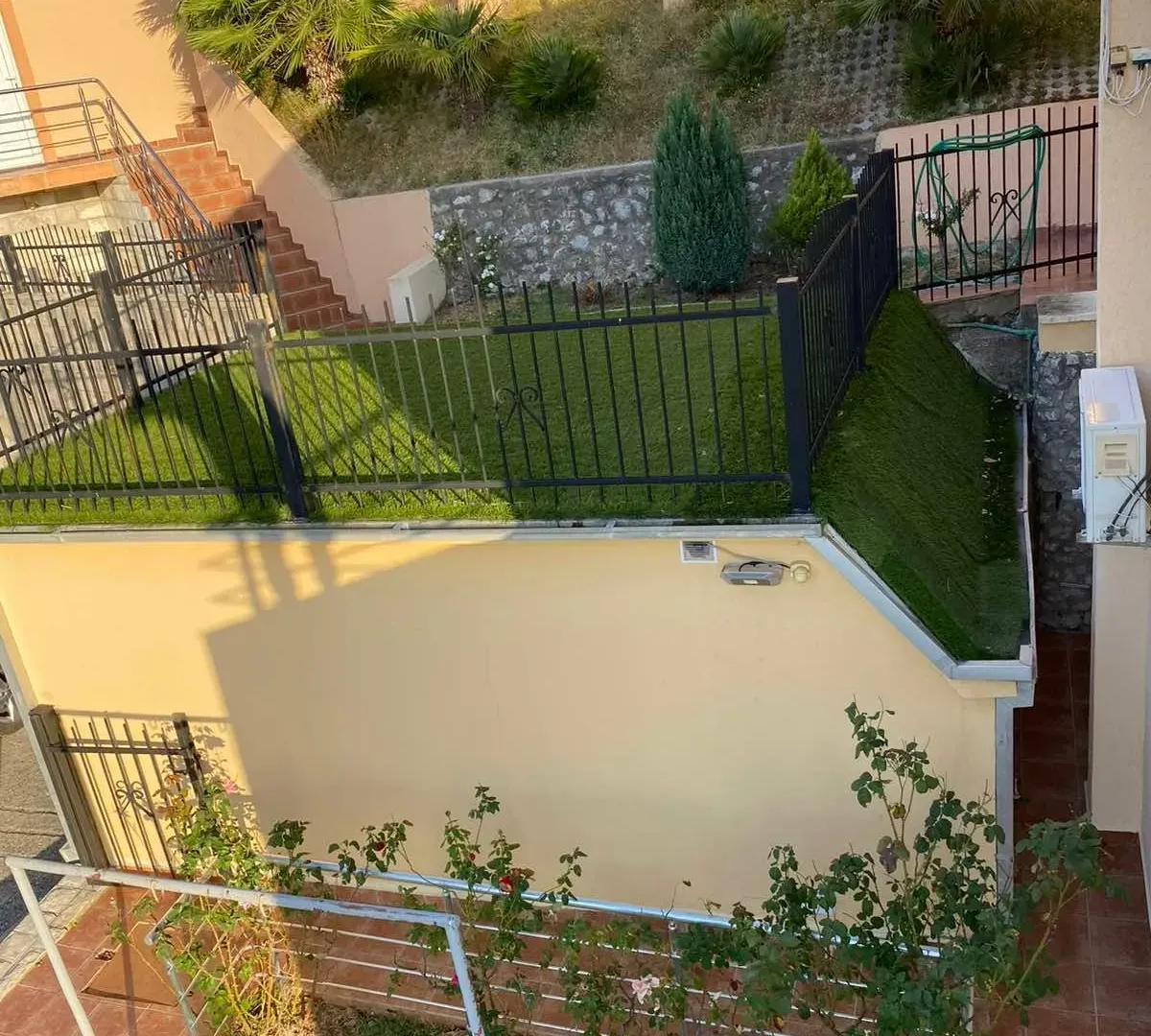 Sale, house, 390m², Zagrađe, Bar
