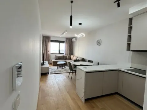 Izdavanje, dvosoban stan, 71m², Bečići, Budva - image 2