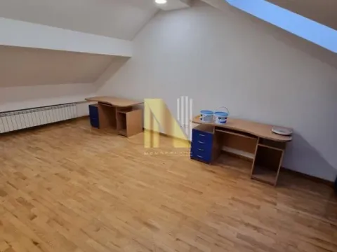 Izdavanje, poslovni prostor, 120m², Centar, Novi Sad - image 6