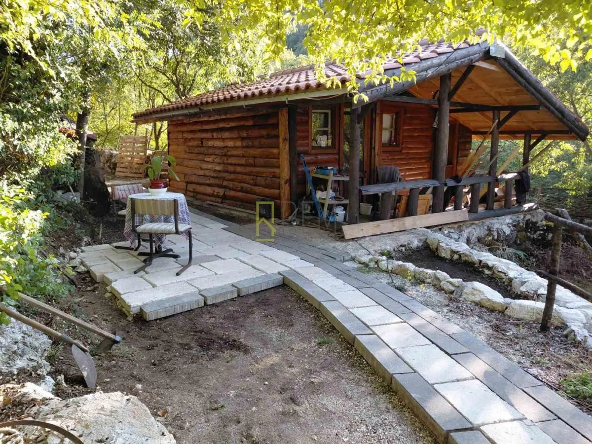 Prodaja, kuća, 178m², Rijeka Crnojevića, Cetinje