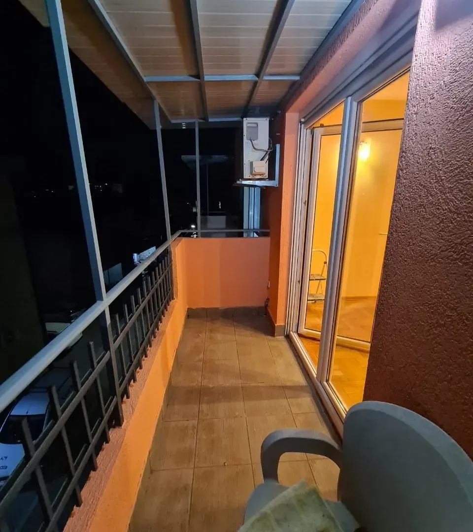 Izdavanje, trosoban stan, 110m², Podgorica, Crna Gora