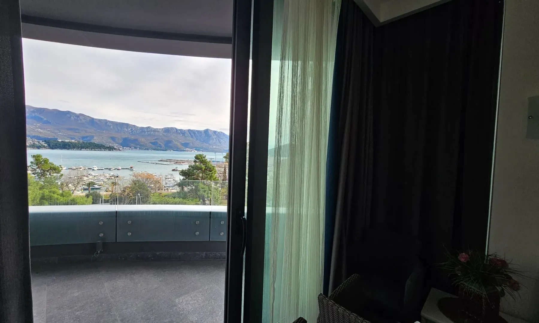 Rent, one bedroom apartment, 57m², Budva, Crna Gora