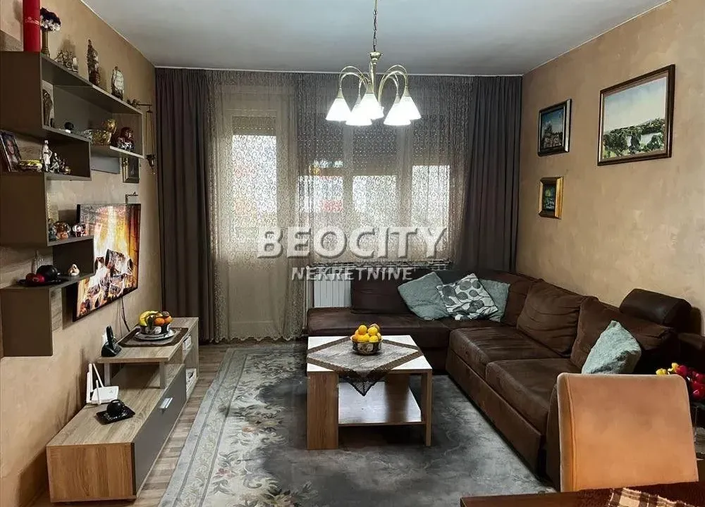 Sale, apartment, 136m², Karaburma, Palilula Sve Podlokacije