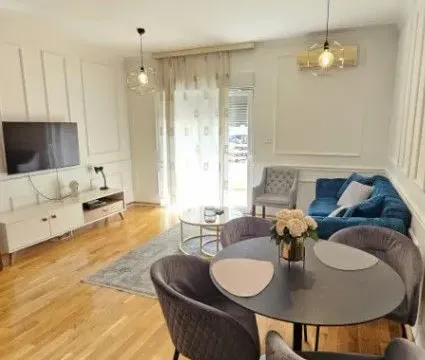 Izdavanje, jednosoban stan, 47m², City Kvart, Podgorica - image 4