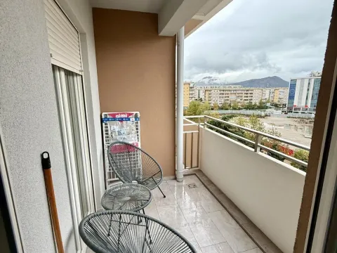 Rent, two bedroom apartment, 72m², Central Point, Podgorica - image 12