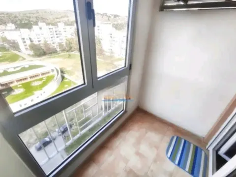 Izdavanje, jednosoban stan, 52m², Blok 6, Podgorica - image 4