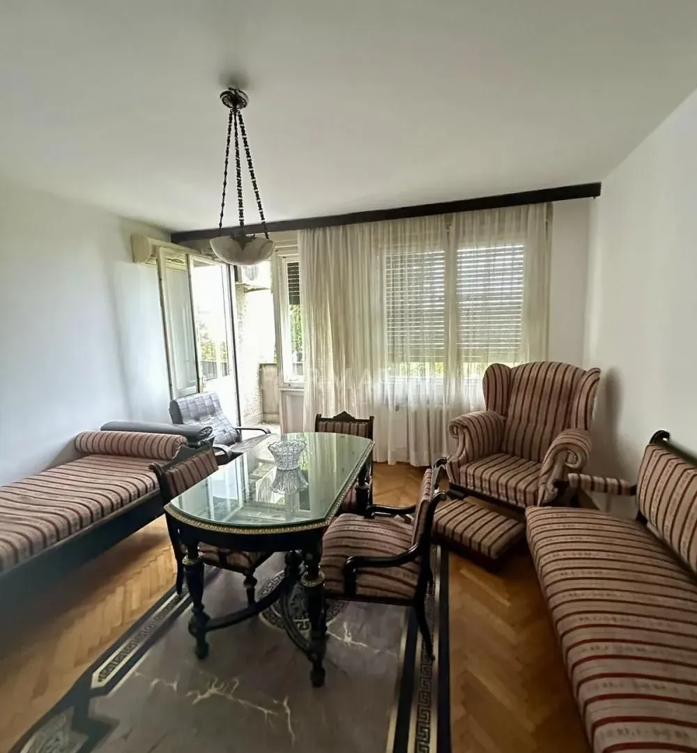 Rent, two bedroom apartment, 64m², Vračar Sve Podlokacije, Beograd