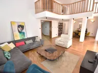 Izdavanje, kuća, 300m², Gorica C, Podgorica - image 1