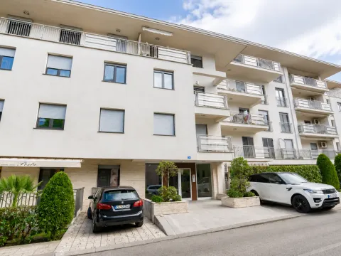 Prodaja, jednosoban stan, 40m², Gorica C, Podgorica - image 12