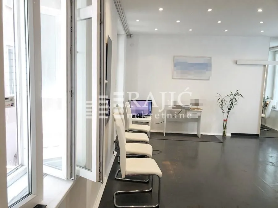 Izdavanje, dvosoban stan, 51m², Stari Grad, Beograd