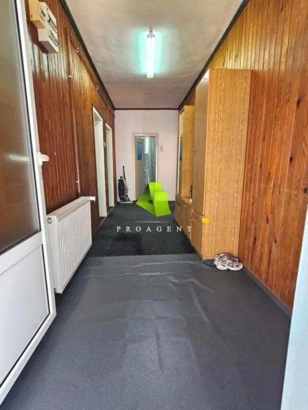 Sale, three bedroom apartment, 79m², Medijana, Niš