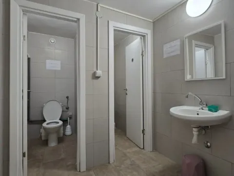 Izdavanje, poslovni prostor, 294m², Blok 5, Podgorica - image 11