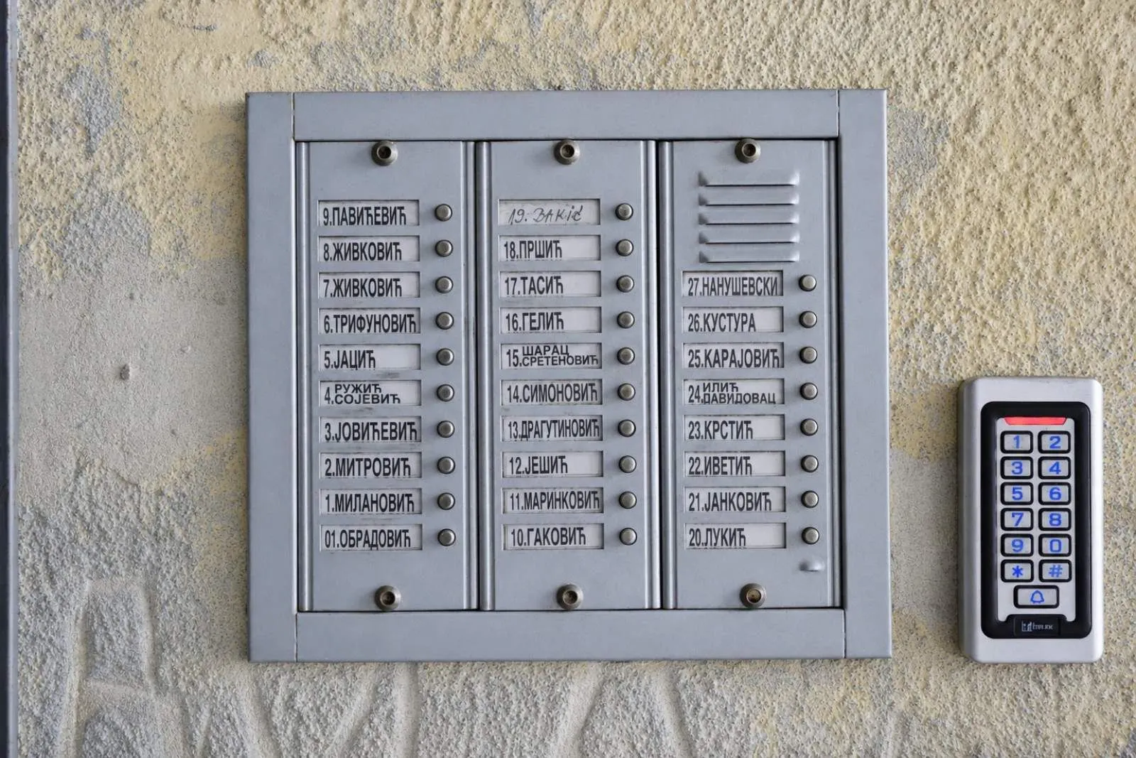 Prodaja, dvosoban stan, 55m², Karaburma, Palilula Sve Podlokacije