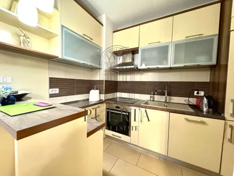 Izdavanje, dvosoban stan, 69m², Pobrežje, Podgorica - image 4