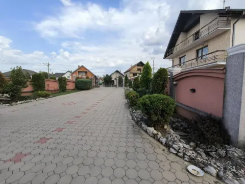 Sale, house, 330m², Supska, Ćuprija - image 25