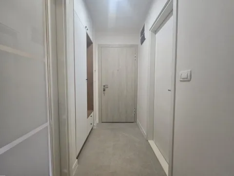 Izdavanje, jednosoban stan, 39m², Pobrežje, Podgorica - image 14