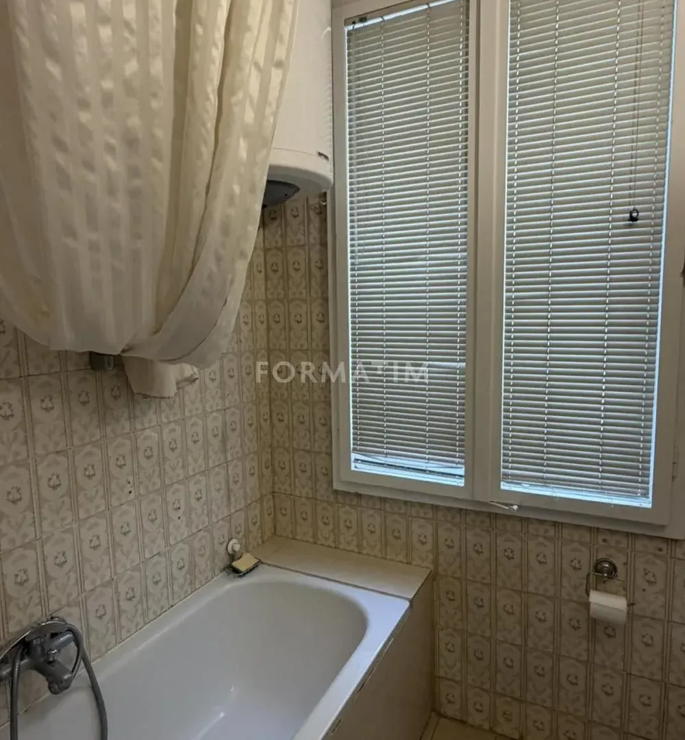 Rent, two bedroom apartment, 66m², Vračar Sve Podlokacije, Beograd