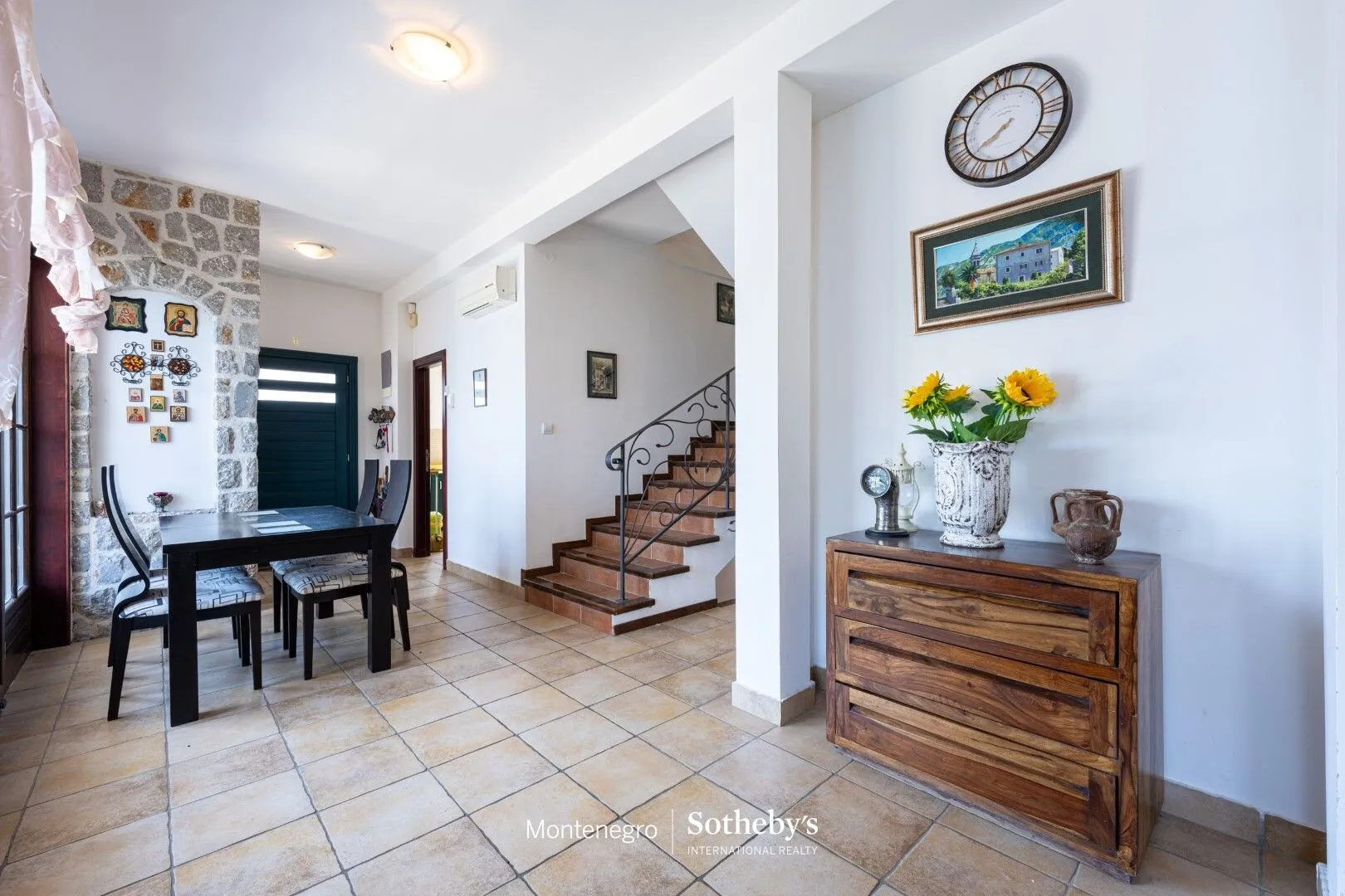 Sale, house, 235m², Kostanjica, Kotor
