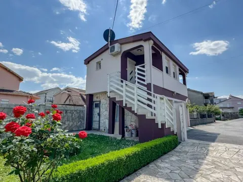 Rent, one bedroom apartment, 48m², Dalmatinska ulica, Podgorica - image 1