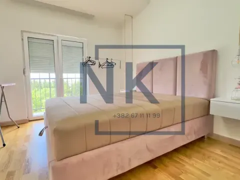 Rent, two bedroom apartment, 70m², Centar, Podgorica - image 9