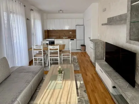 Izdavanje, dvosoban stan, 61m², Zagorič, Podgorica - image 9