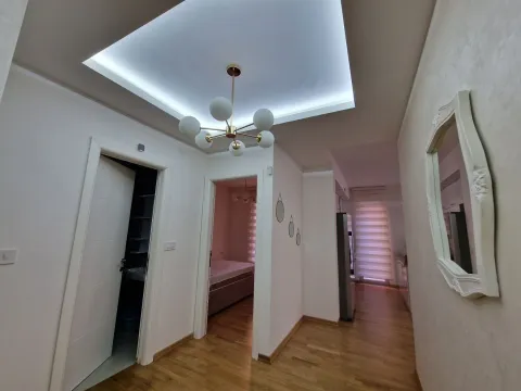 Rent, three bedroom apartment, 95m², Bečići, Budva - image 20