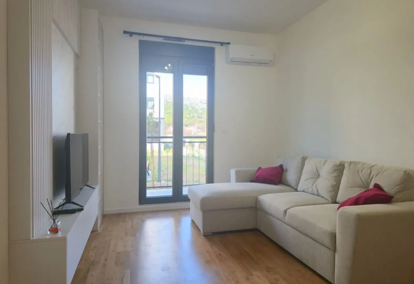 Rent, one bedroom apartment, 40m², Tološi, Podgorica