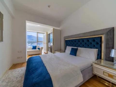 Rent, three bedroom apartment, 150m², Bečići, Budva - image 6