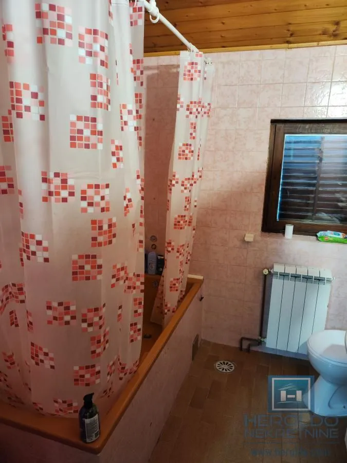Prodaja, kuća, 250m², Budžino brdo, Jagodina