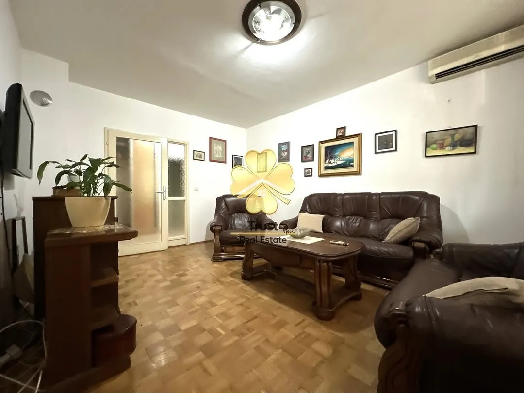 Prodaja, dvosoban stan, 65m², Gintaš, Podgorica