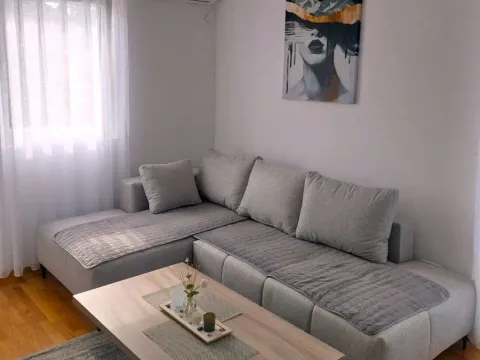 Rent, apartment, 61m², Zagorič, Podgorica - image 3