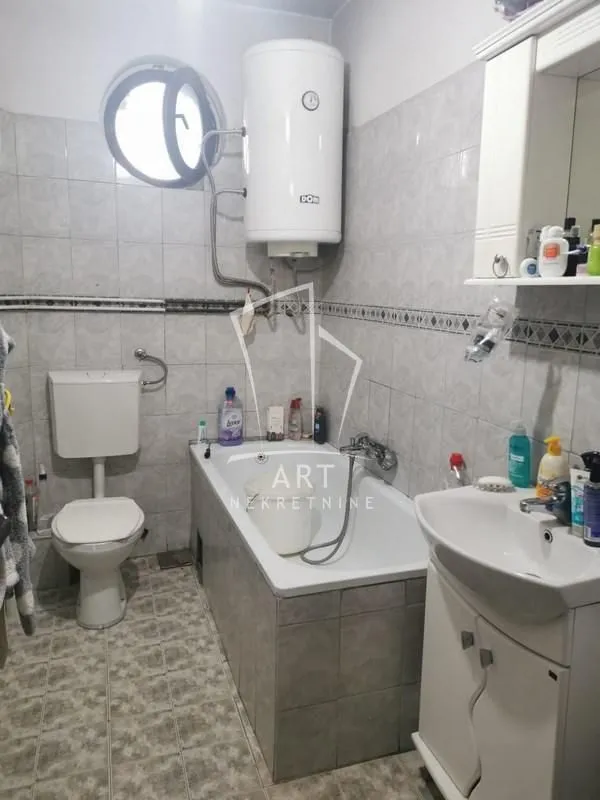Sale, house, 265m², Voždovac Sve Podlokacije, Beograd