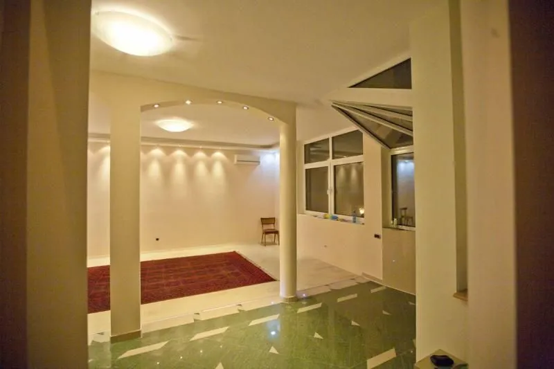 Rent, office space, 160m², Đeram Pijaca, Beograd