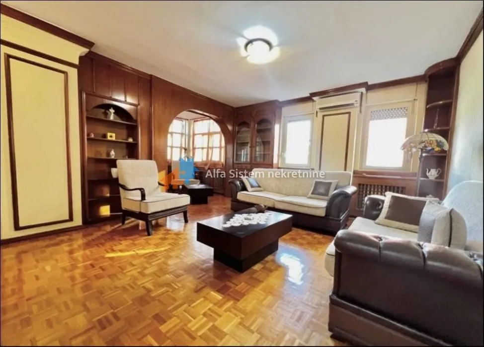 Rent, four bedroom apartment, 118m², Kalenić Pijaca, Vračar Sve Podlokacije