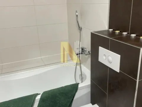 Izdavanje, stan, 100m², Socijalno, Novi Sad Sve Podlokacije - image 16