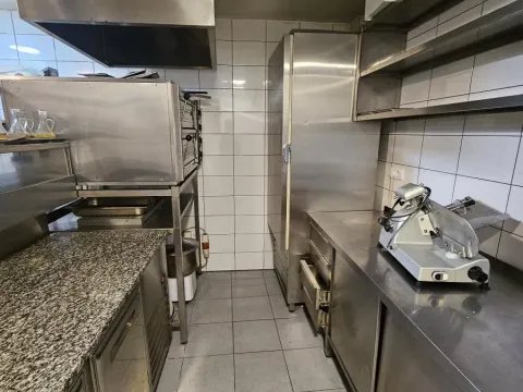 Rent, office space, 148m², Centar, Kragujevac - image 9