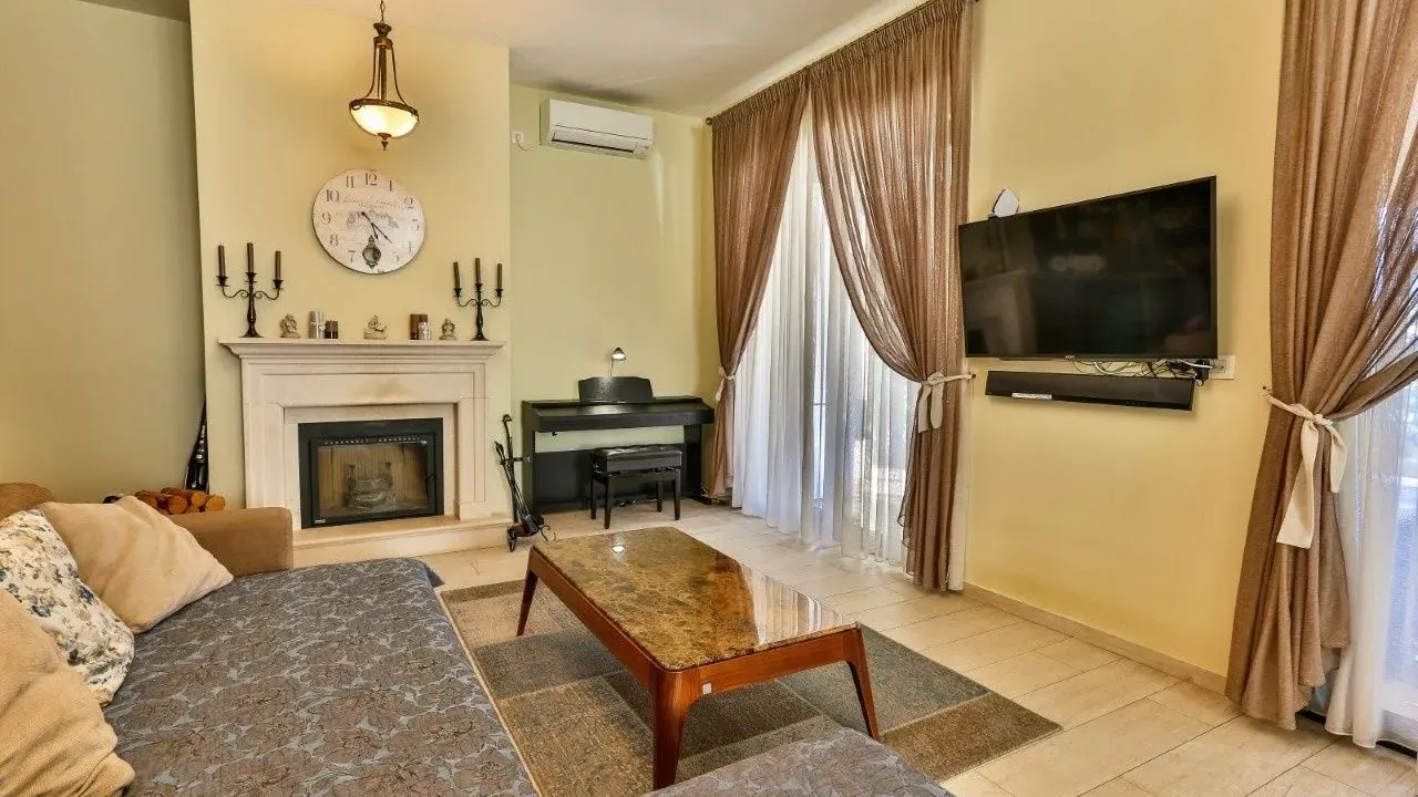 Sale, house, 240m², Donja Lastva, Tivat