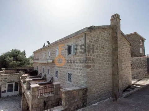 Sale, house, 440m², Budva, Crna Gora - image 21