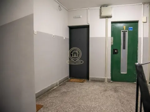 Izdavanje, poslovni prostor, 66m², Sarajevska, Beograd - image 10